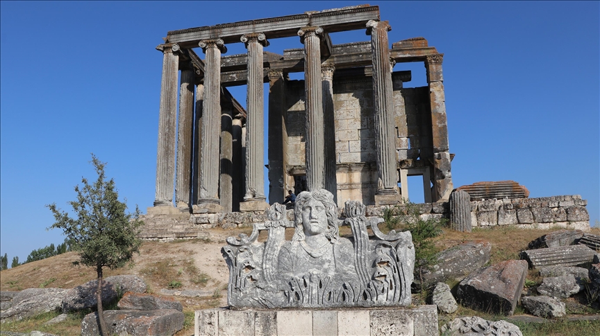 В Турции найдена уникальная статуя Гигиеи