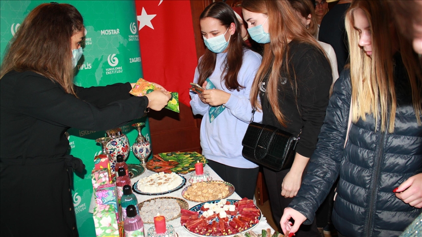 В Украине прошла конференция «Рахат-лукум и одеколон в турецкой культуре»