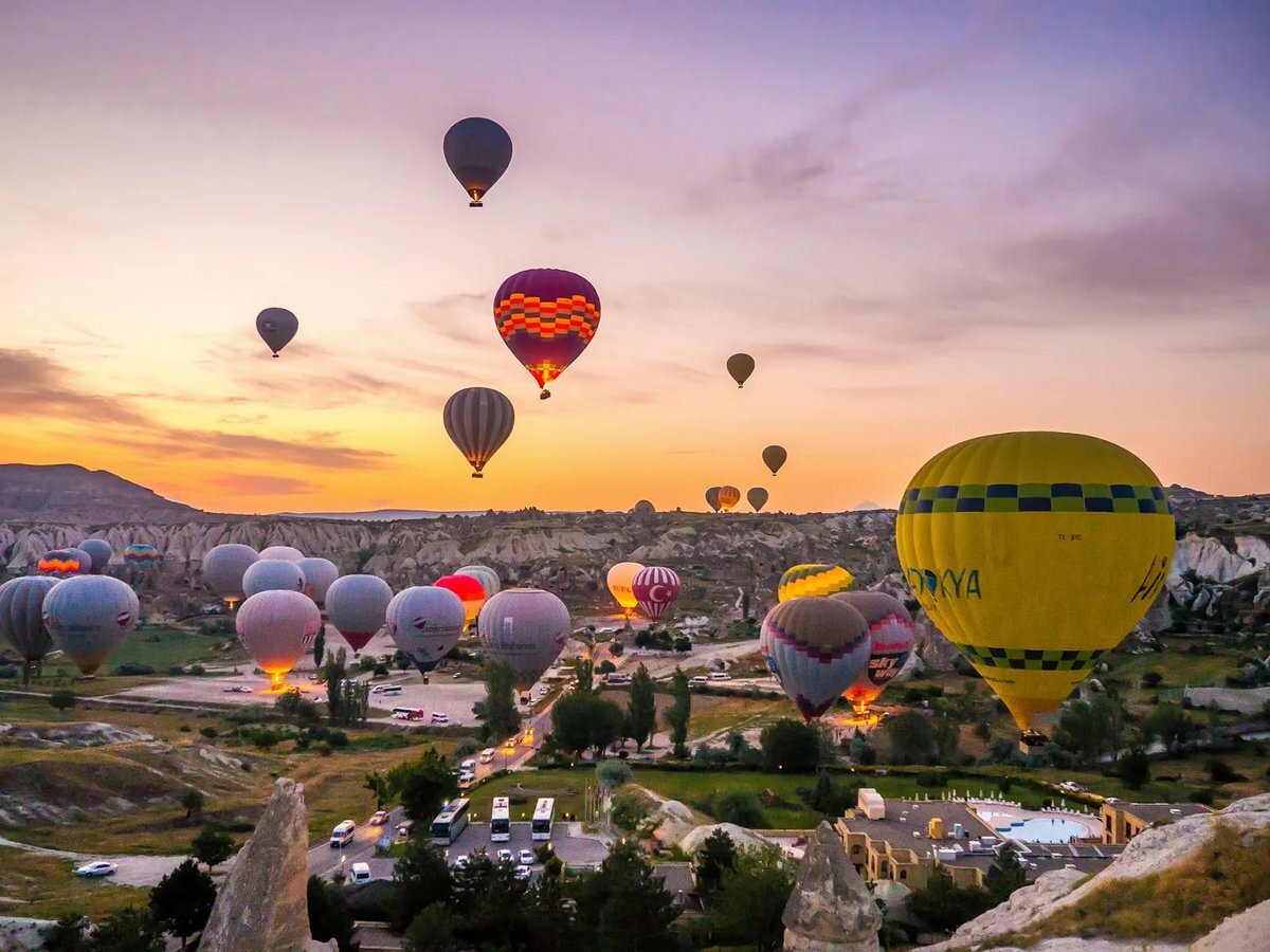 В Турции растет интерес туристов к полетам на воздушном шаре