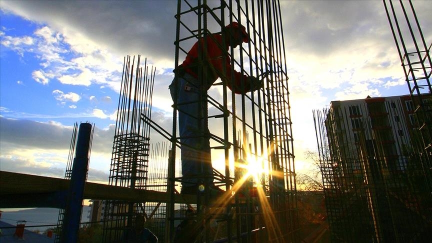 Число строительных компаний в Турции увеличилось на 43,2%