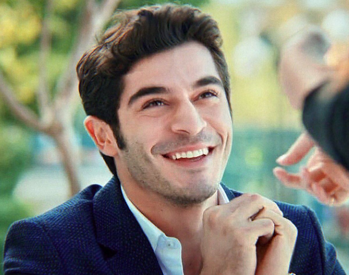 Burak Deniz is free again: the actor's heart is open for a new love