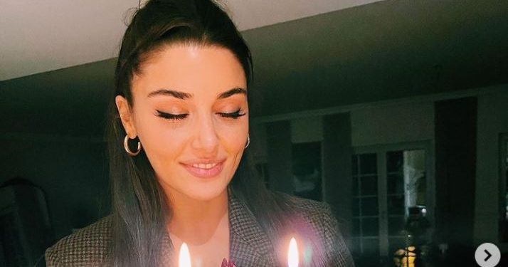 A very special birthday message from Hande Erçel to her deceased mother!