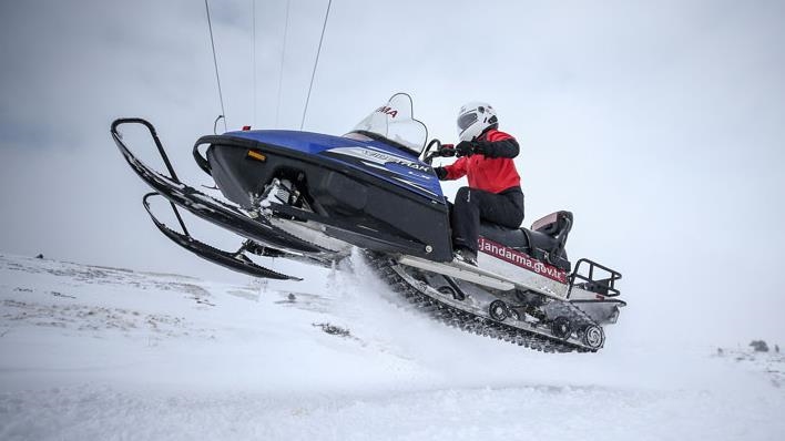В Турции организованы  курсы по управлению снегоходами для жандармерии