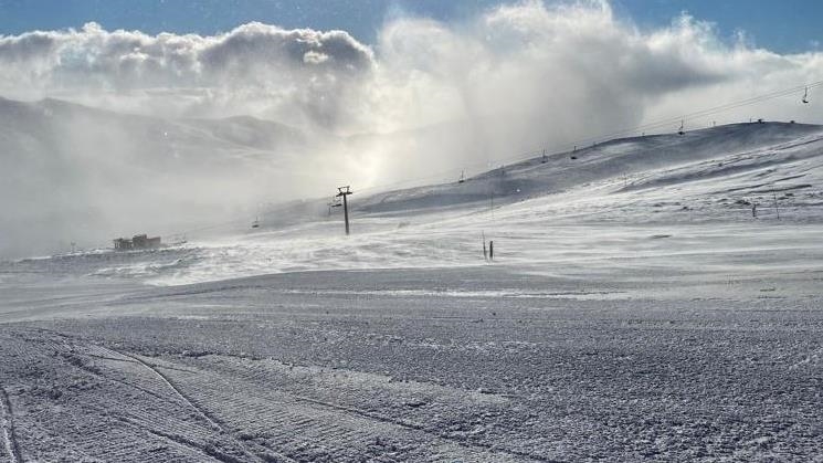 Высота снежного покрова в Эрджиесе достигла 125 см