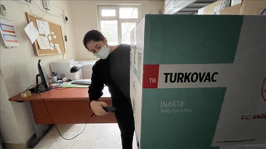 В Турции все больше больниц применяют вакцину TURKOVAC