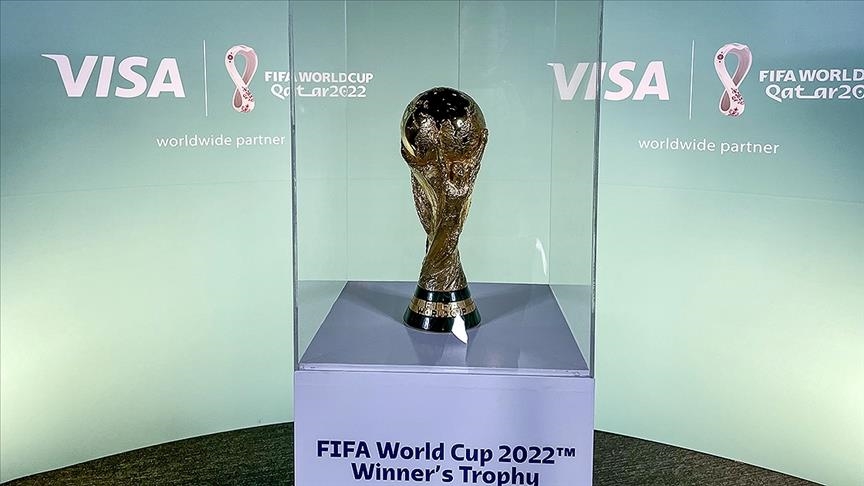 Кубок мира ФИФА выставлен в Стамбуле