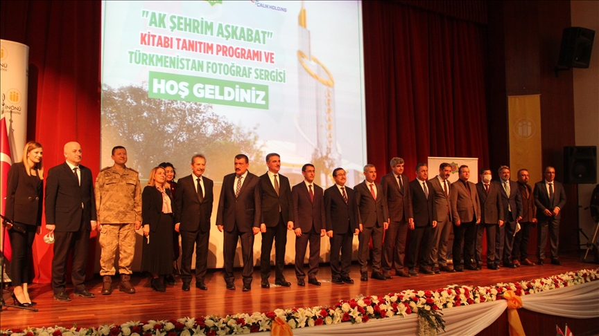 В Малатье представили книгу президента Туркменистана