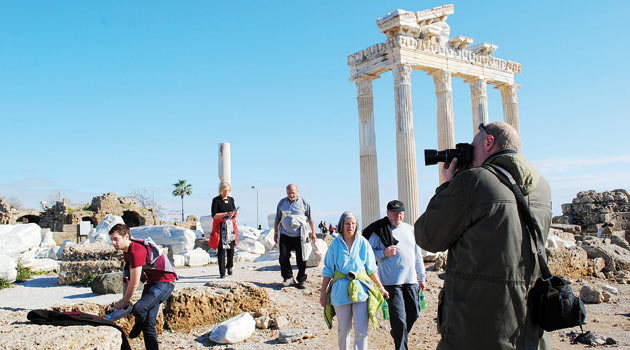 Турция не рассчитывает на рекорд по числу иностранных туристов