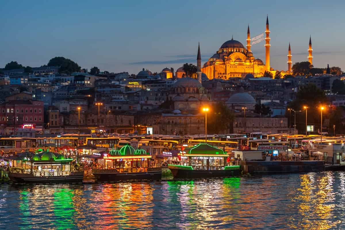 Популярность туров в Стамбул среди россиян значительно выросла