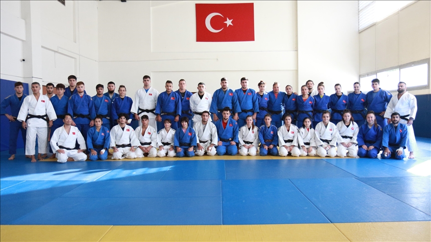 Турцию на ЧМ в Узбекистане представят 11 спортсменов