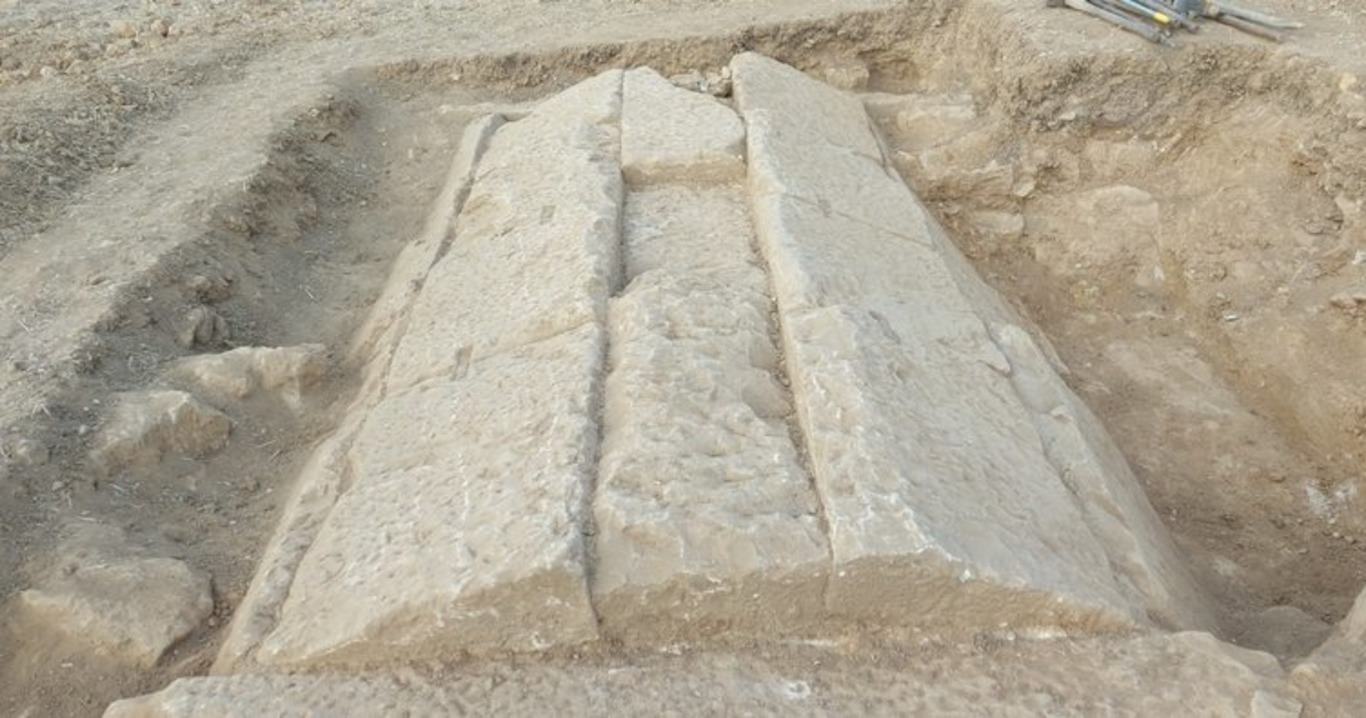 В Турции обнаружена древняя гробница возрастом 2 тыс. 400 лет