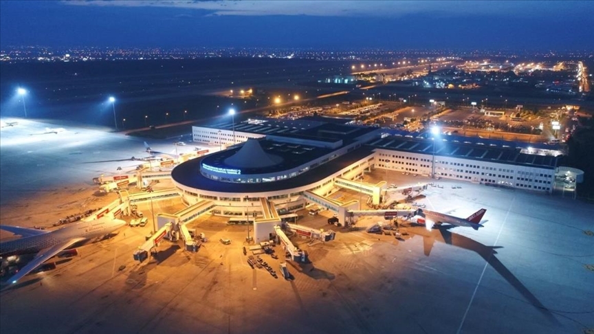 Пассажиропоток в аэропортах Турции вырос на 45,7%