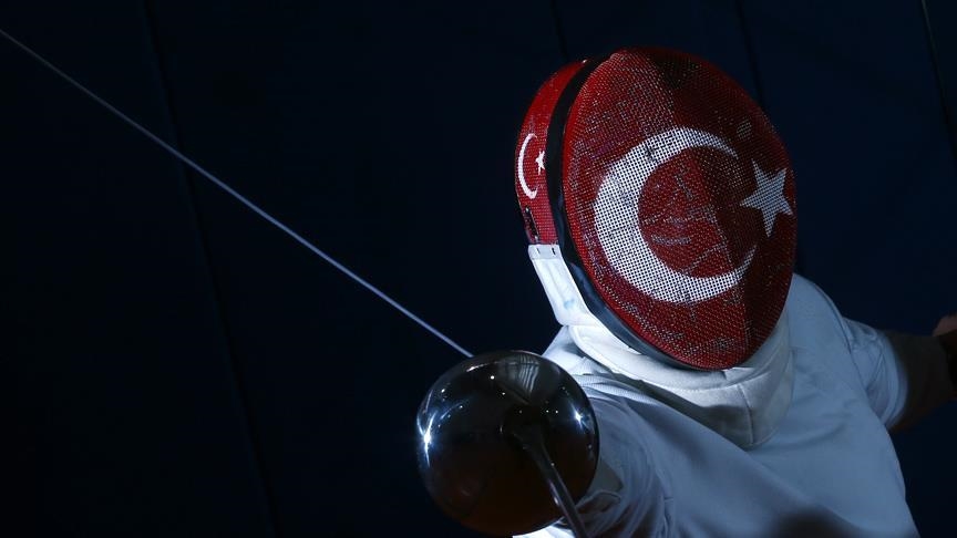 Турецкие фехтовальщики примут участие в турнирах в Алжире и Германии