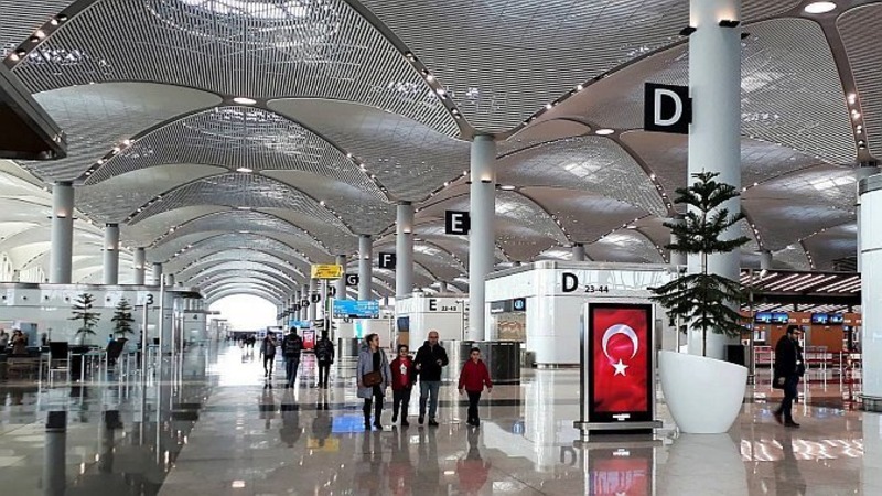 Спрос на полеты в Стамбул упал втрое