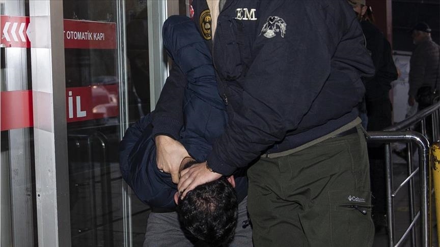 Задержаны еще 2 подозреваемых по делу о взрыве в Стамбуле