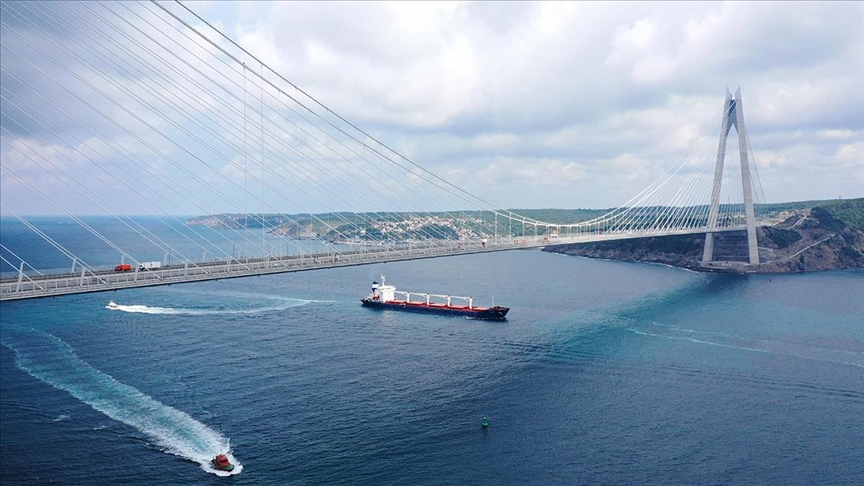 В Турции начнут рассчитывать уровень загрязрения судов в проливах