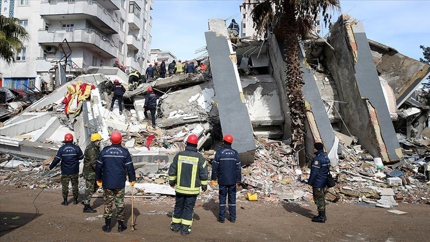 Число жертв землетрясений  в Турции приблизилось к 32 тыс.