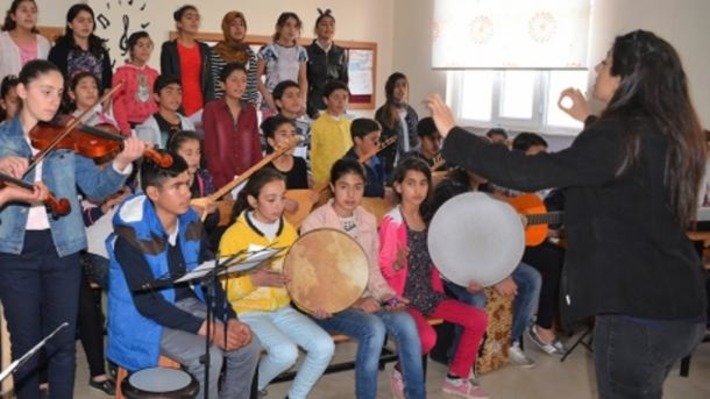 В турецких школах ввели оценку социальной активности детей