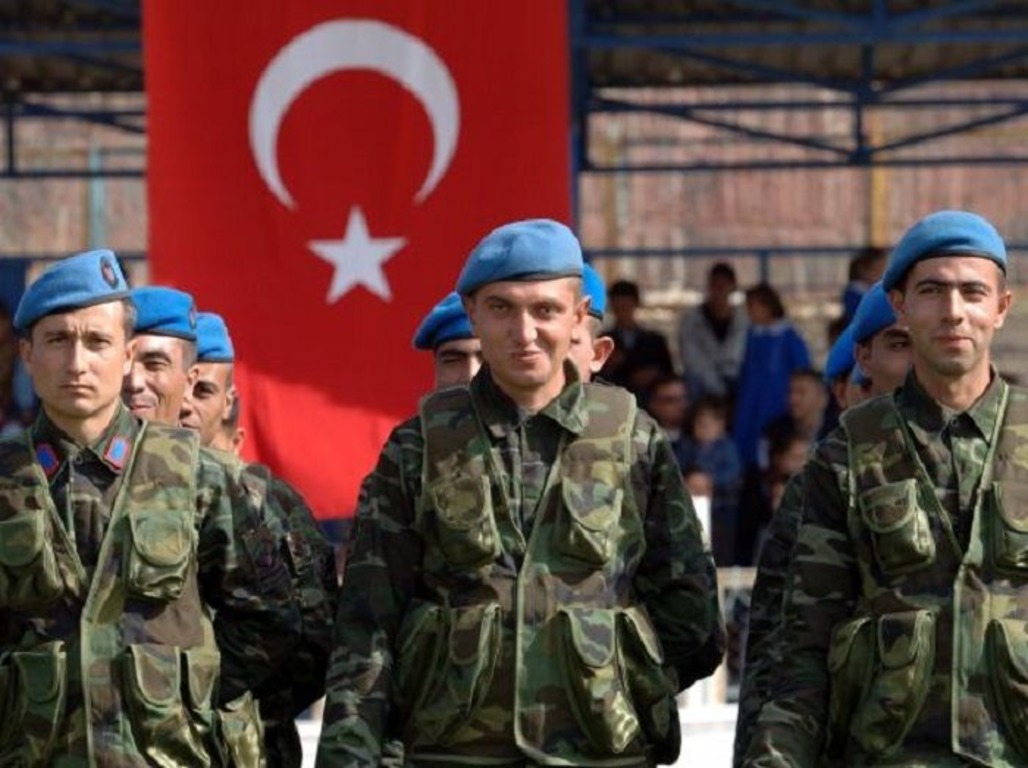 В Турции сократят срок службы в армии