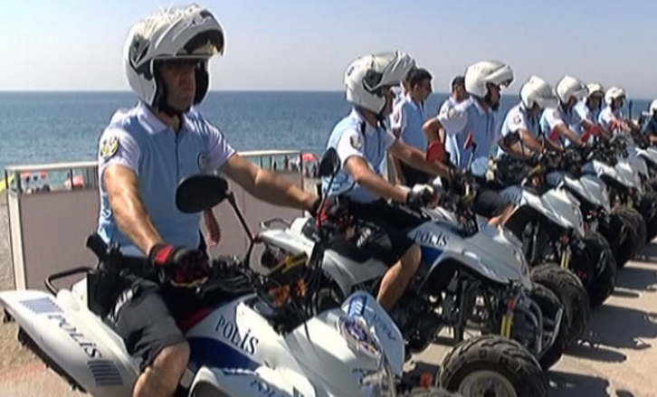  Пляжи Анталии  будут охраняться полицейскими на квадроциклах