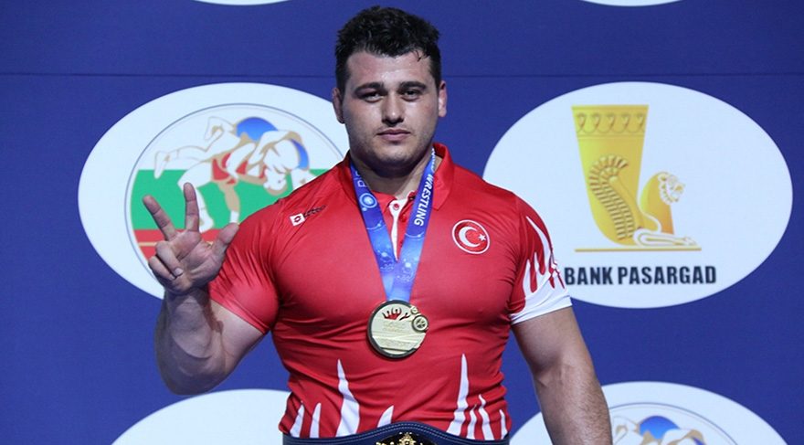 Рыза Кайаалп (Rıza Kayaalp) стал чемпионом мира