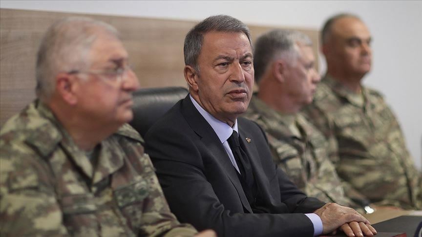 Министр обороны Турции: «Мы уничтожим террористов на юге»