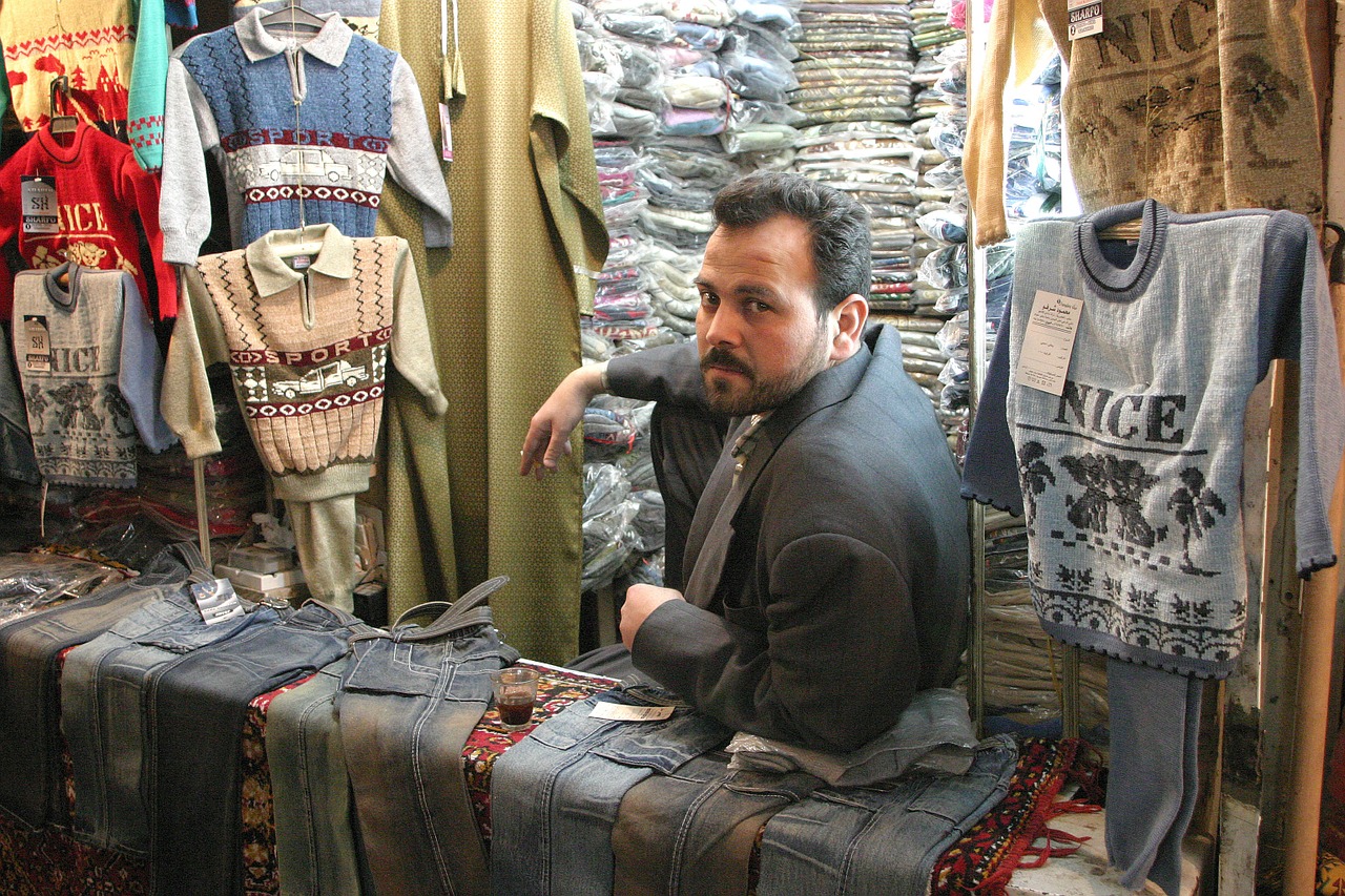 Магазин текстиля в Анталии разыскивает русскоязычного продавца
