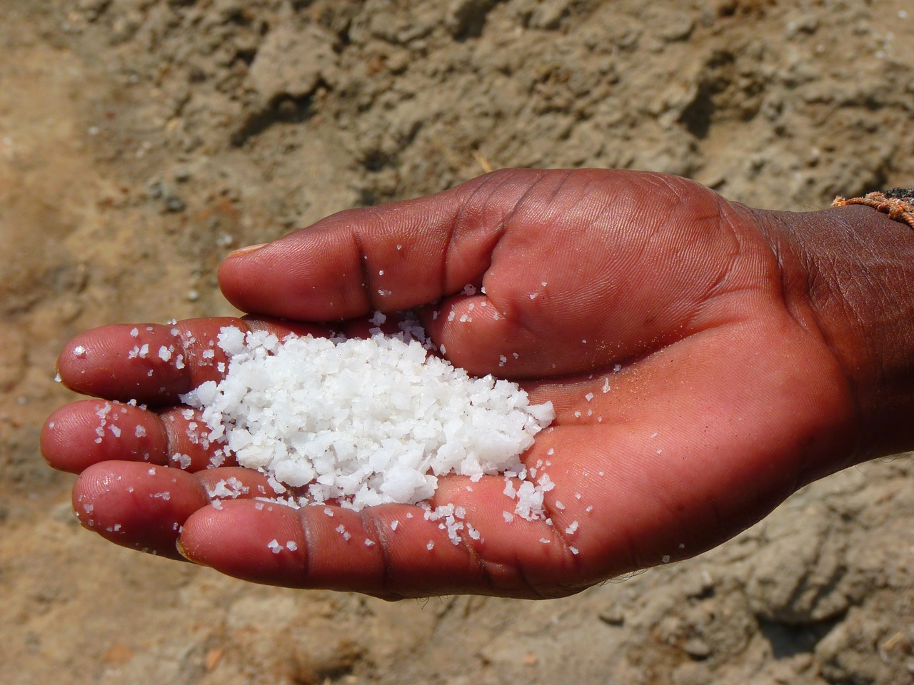  В каких маркетах или базарах продается соль крупного помола в Анталии? 