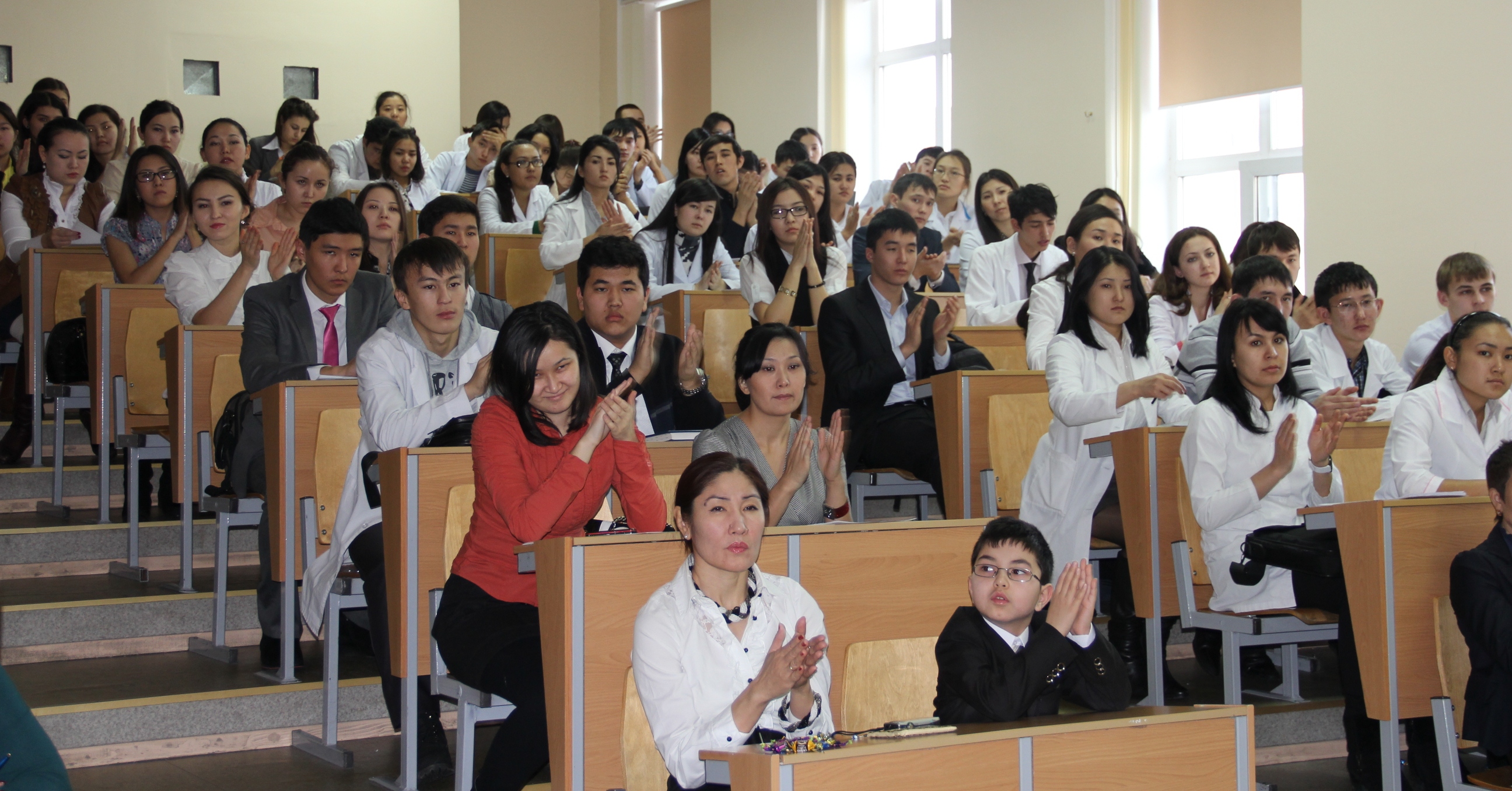 Турция предоставила казахстанцам 133 гранта на обучение