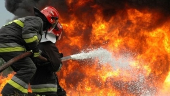 На армейских складах в Диярбакыре вспыхнул пожар