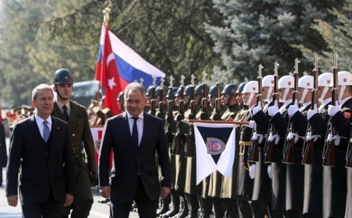 Сергей Шойгу встречается с министром обороны Турции