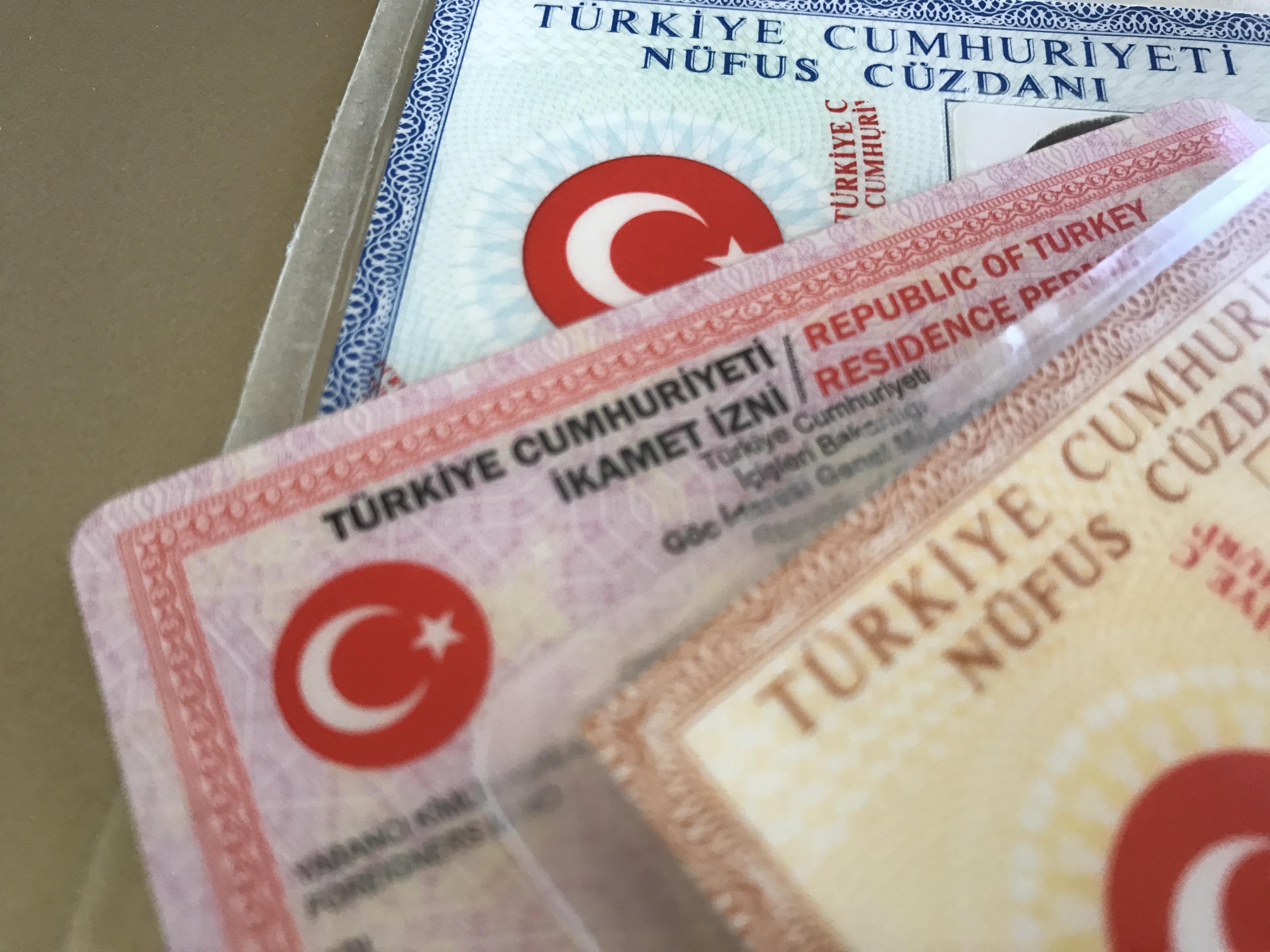 Как выезжать из Турции в период ожидания между подачей документов и получением карточки ВНЖ?