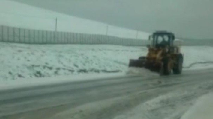 В Турции в разгар июня выпал снег (видео)