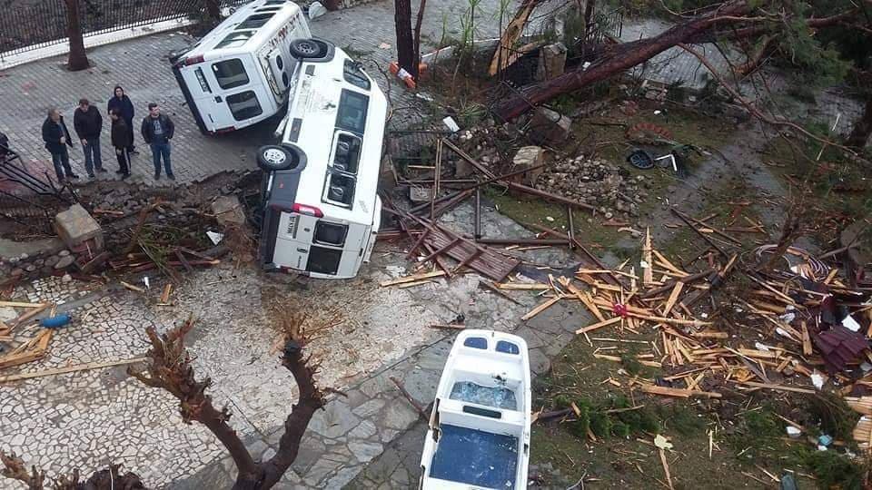 Анталия: последствия ночного урагана 26 января (фоторепортаж)