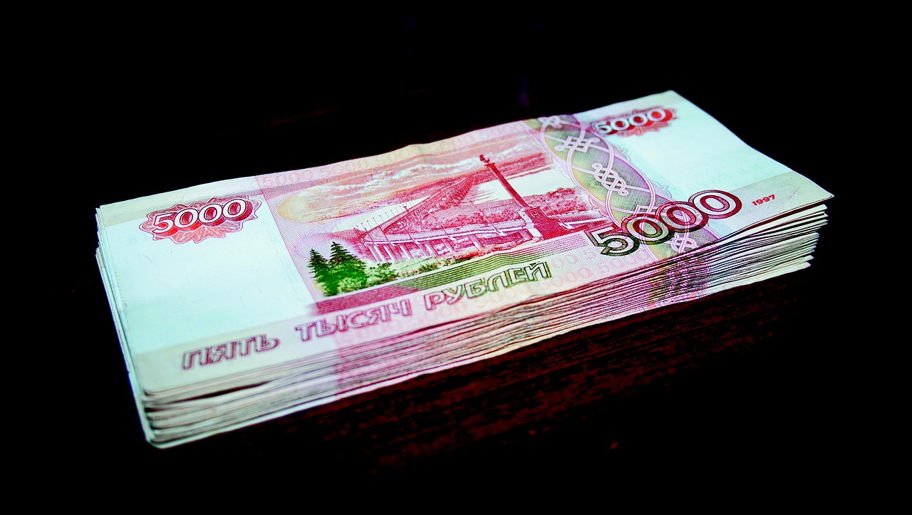  Стоит ли менять рубли на доллары при поездке в Анталию