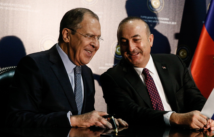 Главы МИД России и Турции провели совместную пресс-конференцию по итогам встречи