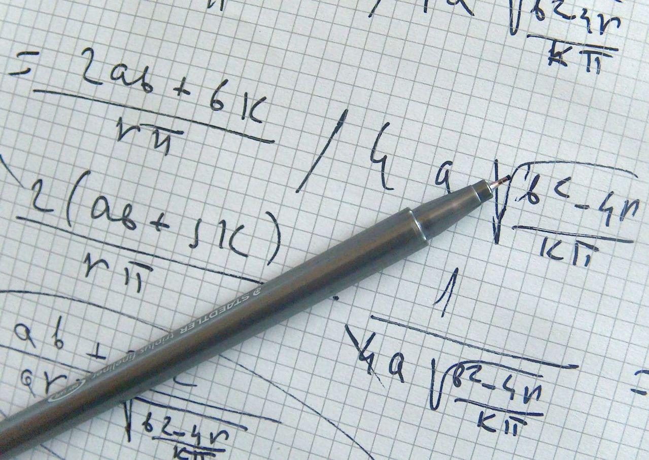 Нужен учитель математики в Турции в городе Анталия для подготовки к вступительным экзаменам 