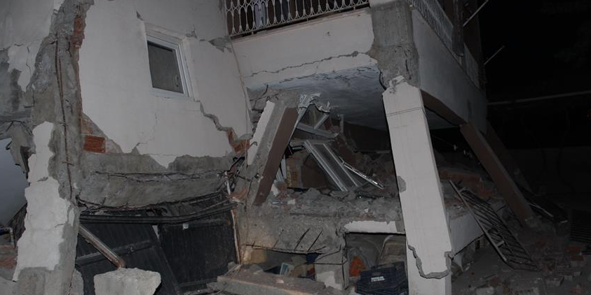 В результате землетрясения в Адыямане пострадали почти 40 человек