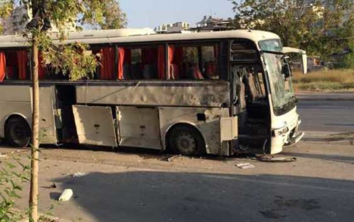Взрыв пассажирского автобуса в Измире: подробности, фото и видео