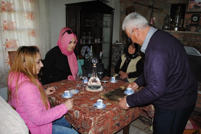 В турецком поселке каждый вторник проводится «женский день»