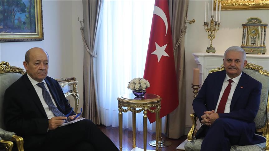 В Анкаре встретились премьер-министр Турции и глава МИД Франции