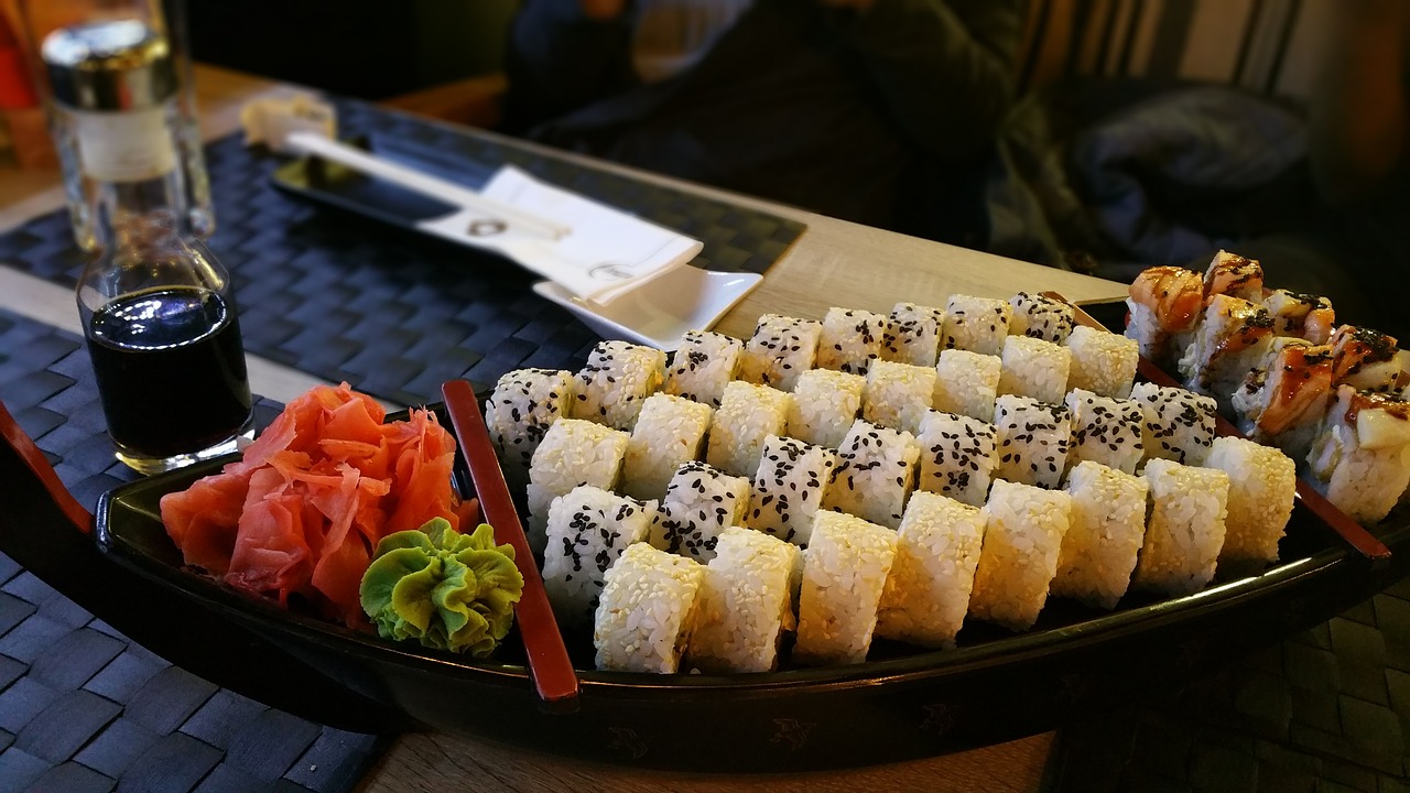 Отзыв о вкусных суши из кафе в Анталии вызвал бурную дискуссию в соцсетях