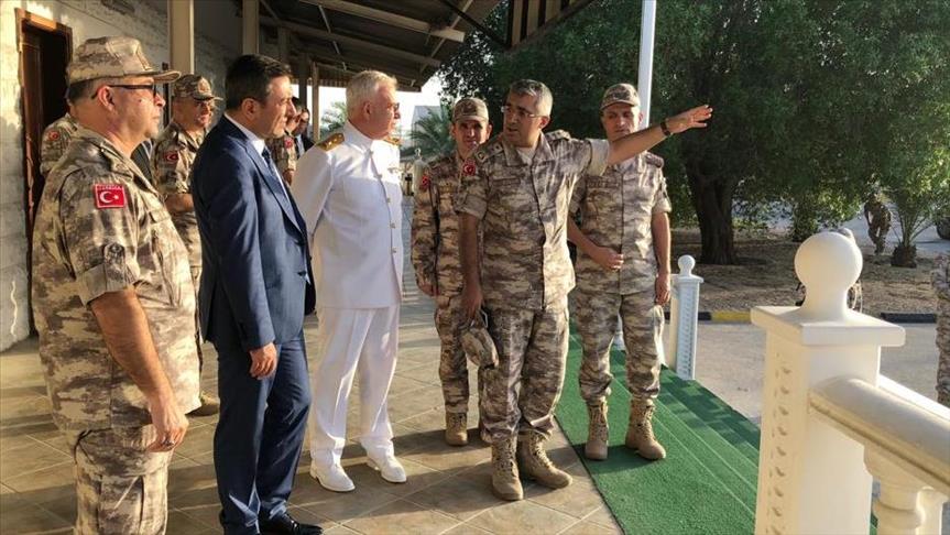 Делегация Минобороны Турции посетила военную базу в Катаре