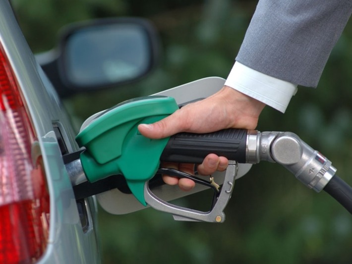 Цена на бензин в Турции достигла 6 лир за литр
