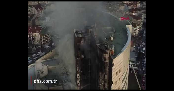 Крупный пожар произошел в больнице в Стамбуле (фото+видео)