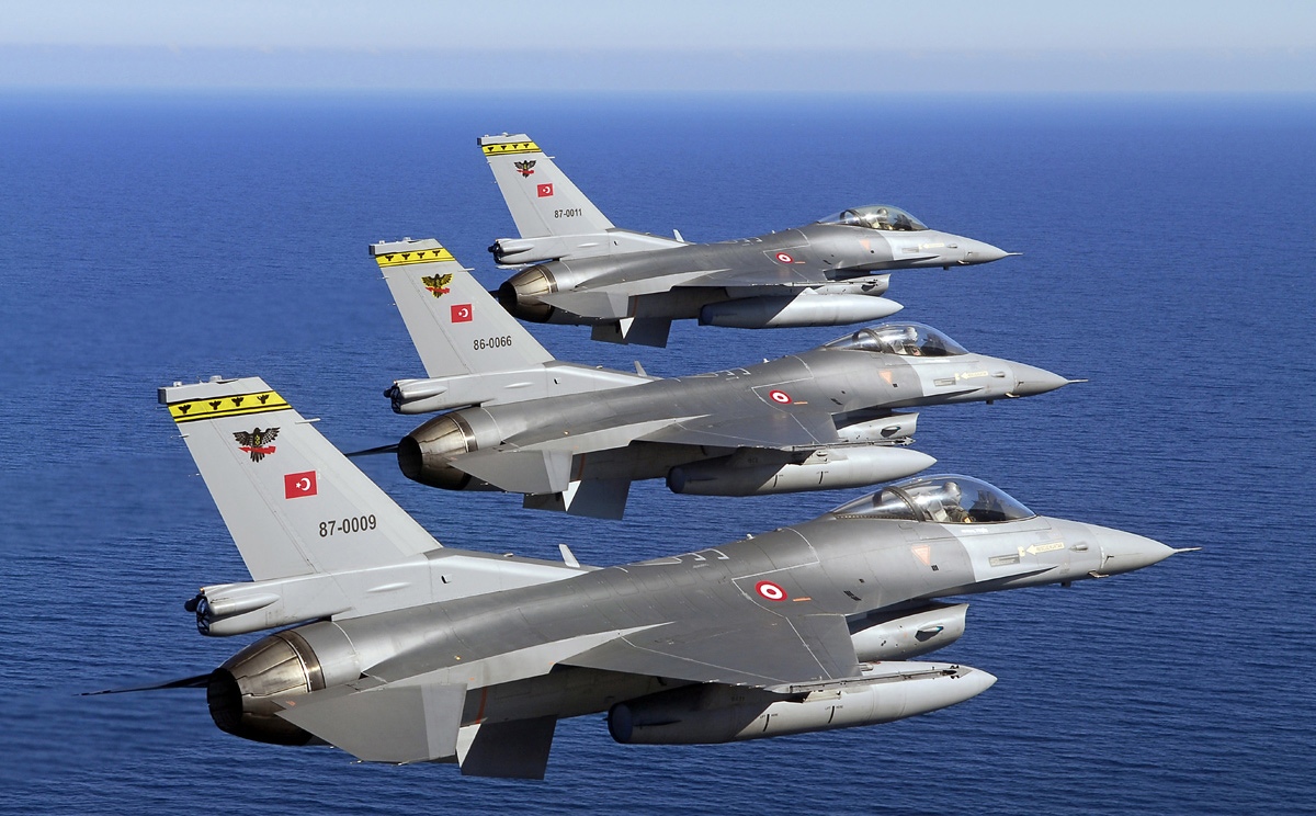 Пилоты ВВС Азербайджана и Турции совместно развивают боевые навыки