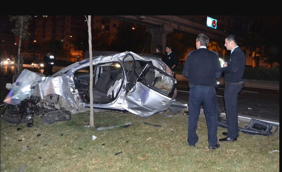 Жертвами ДТП в Измире стали двое полицейских