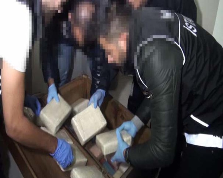 70 кг кокаина из Южной Америки изъято в ходе полицейской операции в Коджаэли