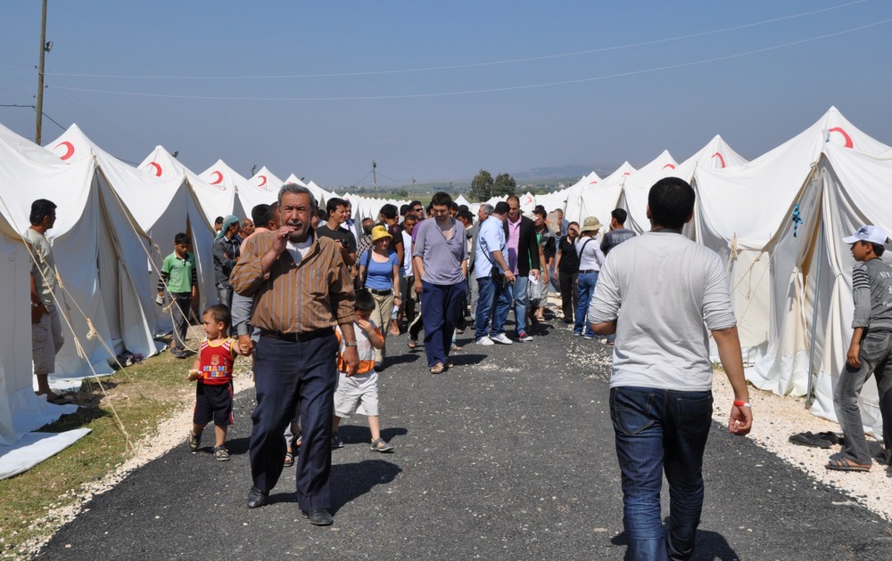 Турция закрывает лагеря беженцев из соображений экономии