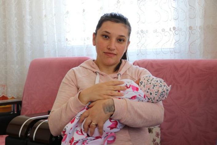 Жительница Денизли родила во время землетрясения 